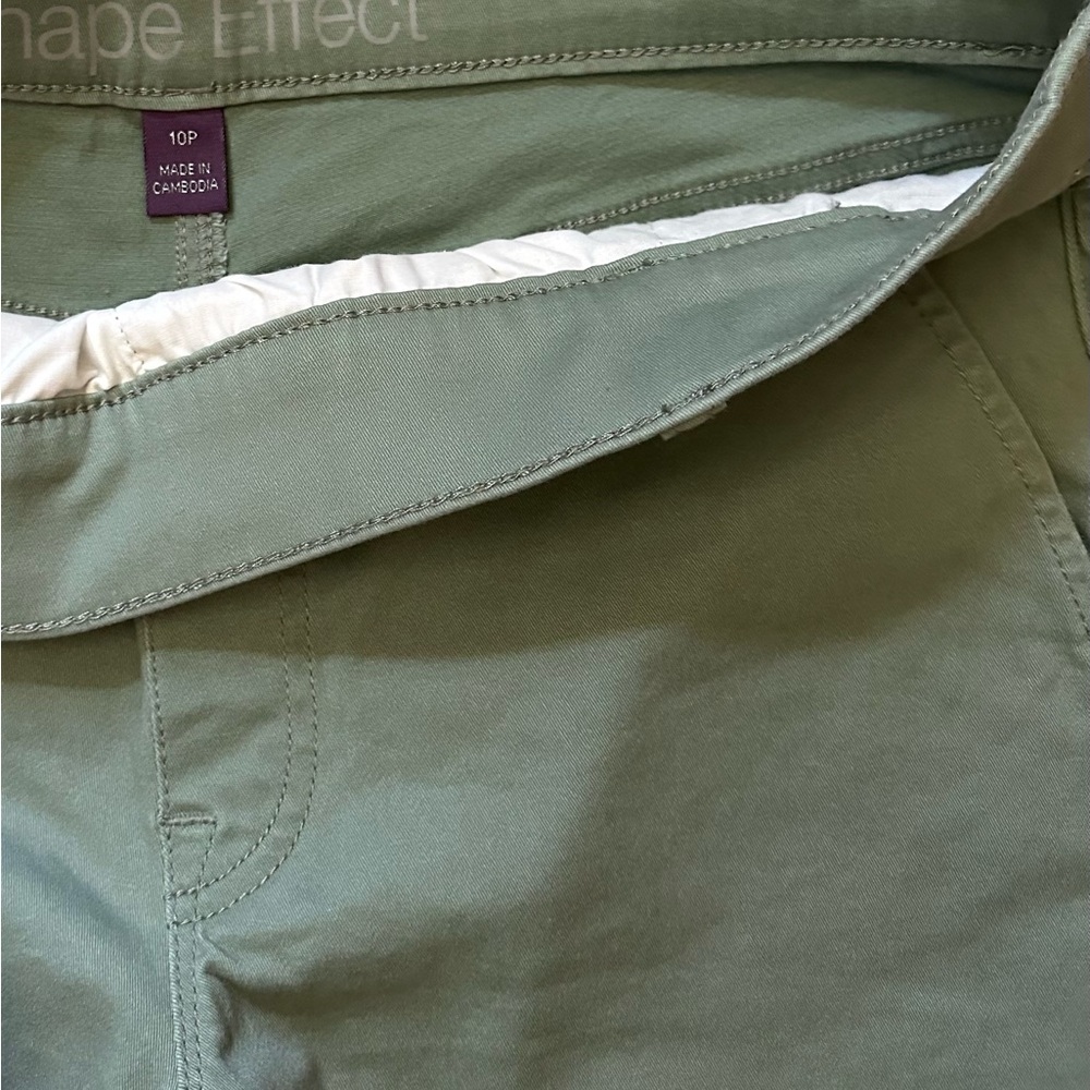 Gloria Vanderbilt Shape Effect High Rise Shorts size 10 P - Picture 5 of 10